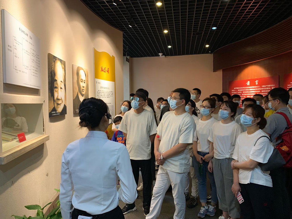 8-华中区域组织全体员工赴长沙开慧镇开展党史学习教育。。。.jpg